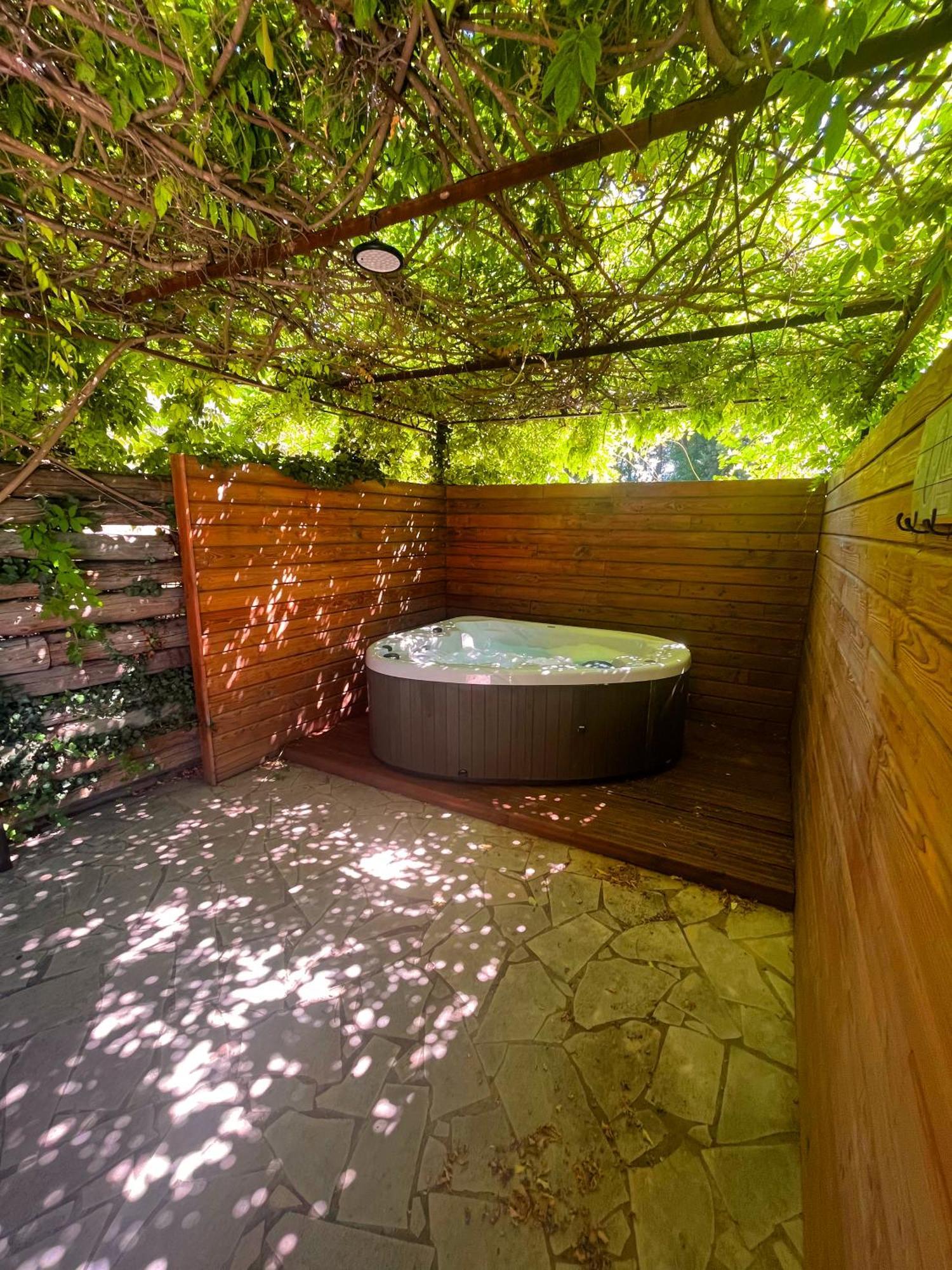 Domaine Amourella Aparthotel Lambesc Szoba fotó