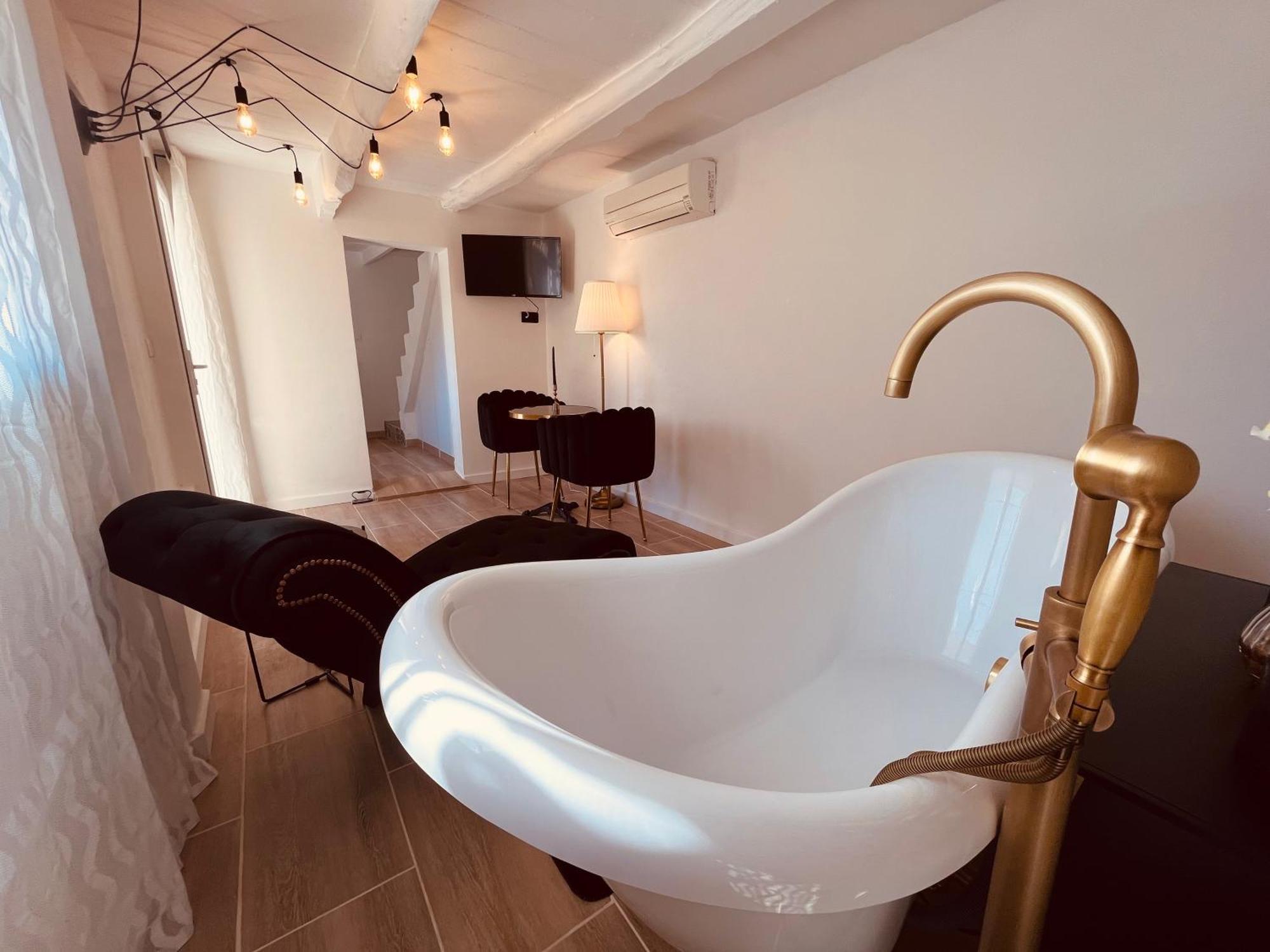 Domaine Amourella Aparthotel Lambesc Szoba fotó