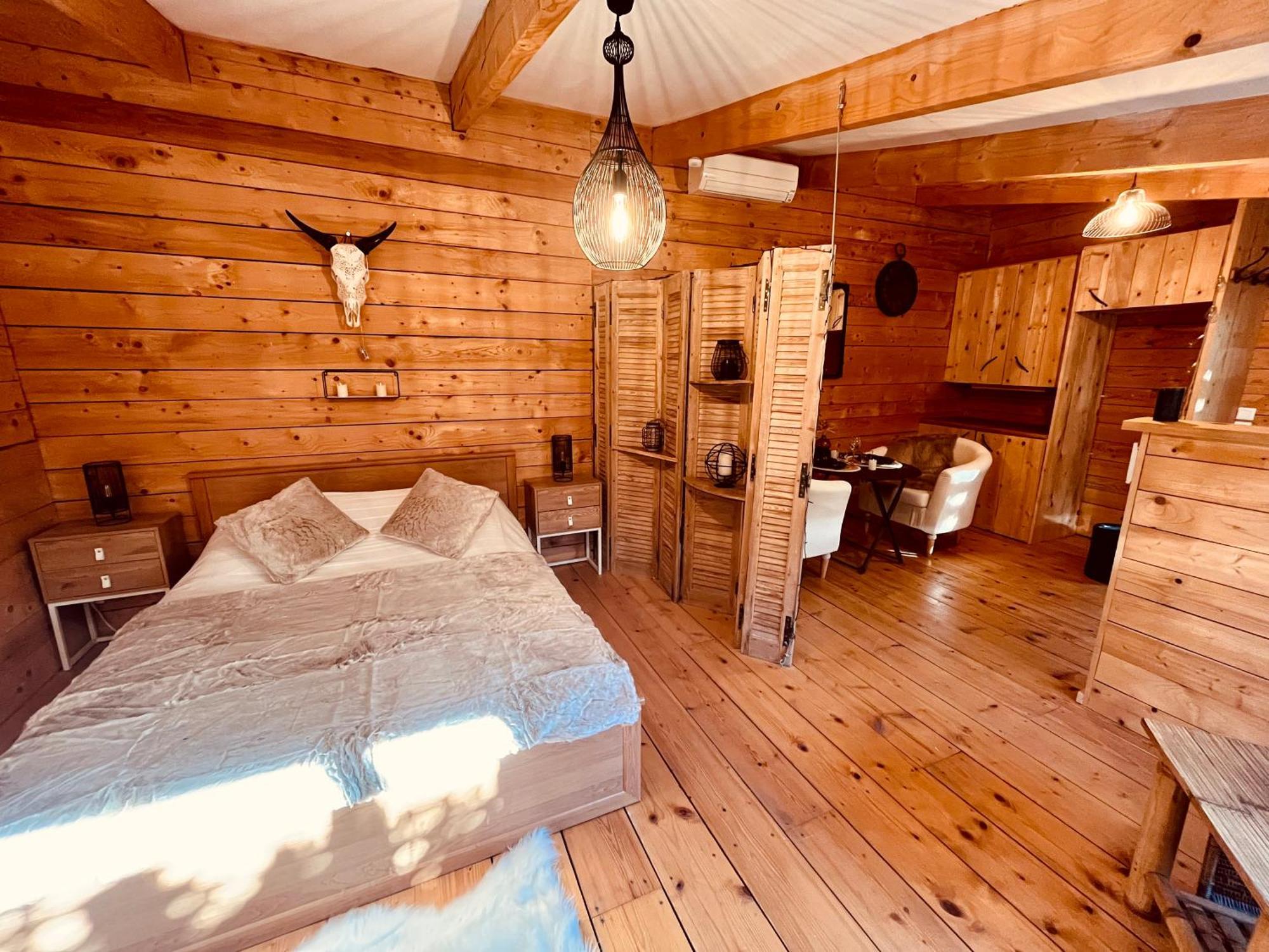Domaine Amourella Aparthotel Lambesc Szoba fotó